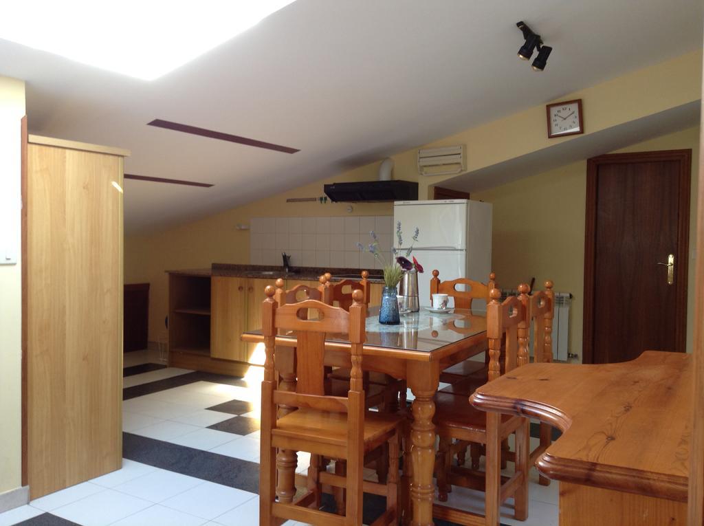 Apartamentos Las Palmeras Cangas de Onis Exterior photo